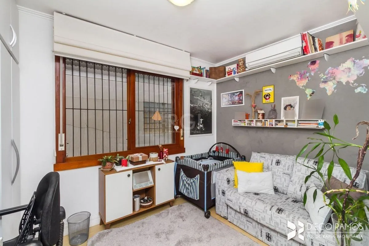 Imagem Apartamento para Venda - 111m², 3 dormitórios, sendo 1 suites, 2 vagas - Menino Deus