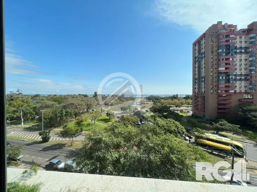 Imagem Apartamento com 143 m² privativos, possui 3 suítes, (sendo 1 máster), living, cozinha, dependênc...