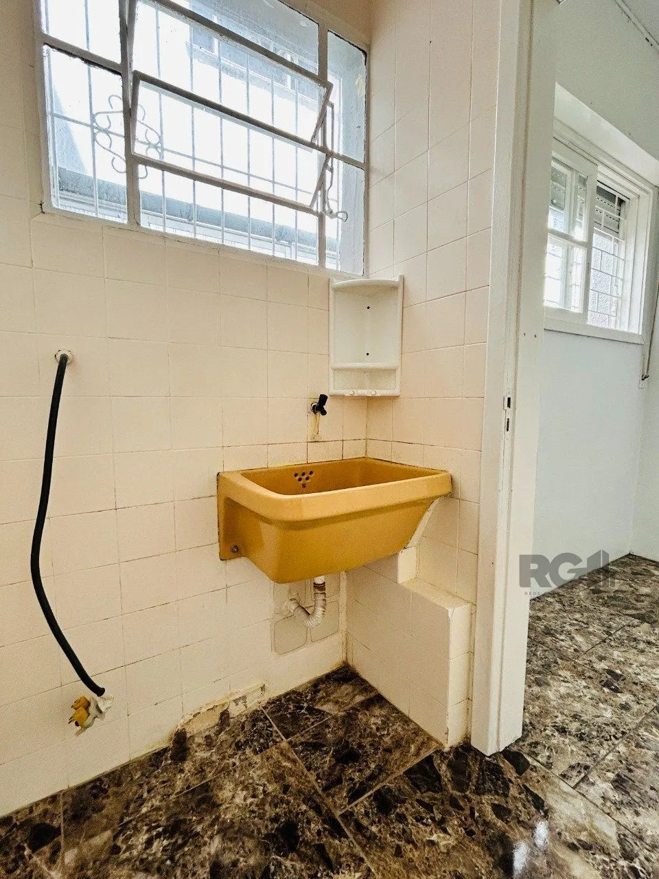 Imagem APARTAMENTO GARDEN 3 DORMITÓRIOS COM VAGA DE GARAGEM NO MENINO DEUS