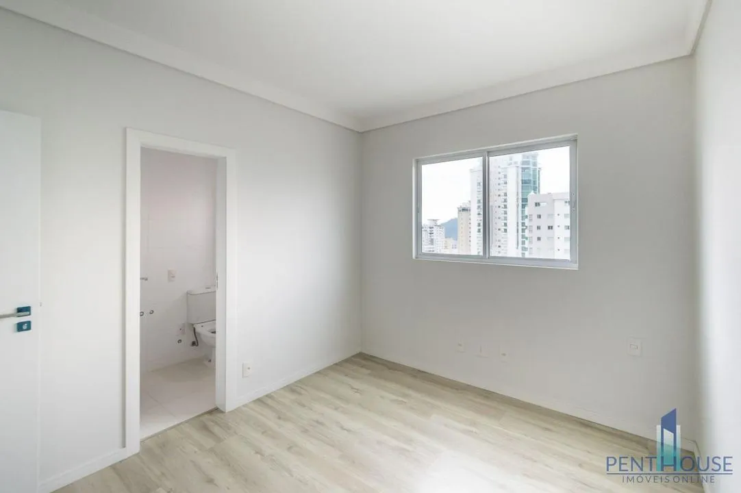 Imagem Apartamento Zona Central para Venda em Balneário Camboriú, CENTRO, 3 dormitórios, 3 suítes, 3 banheiros, 2 vagas