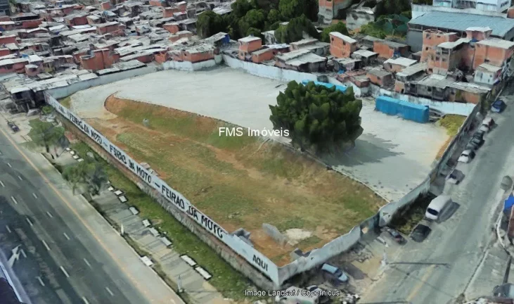 Foto do imóvel Terreno para locação com 3000m² na Vila Congonhas.