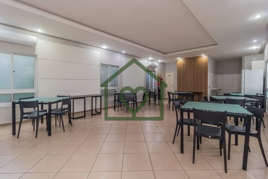 Imagem Excelente apartamento com 2 dormitórios, living com dois ambientes, banheiro social com box de vidr...