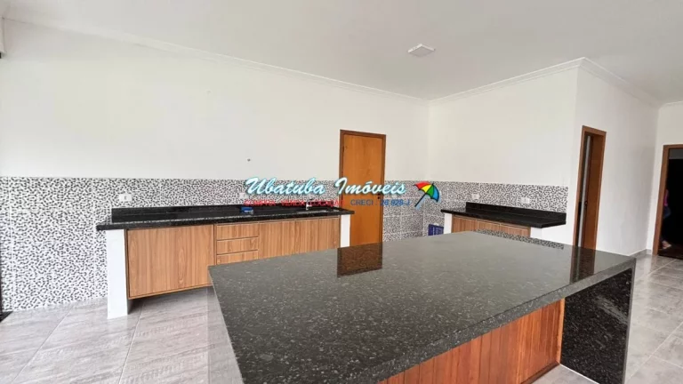 Imagem Excelente Casa nova em condomínio fechado
