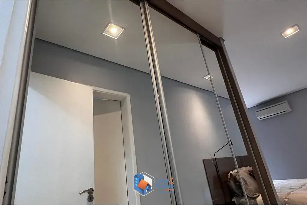 Imagem Casa em Condomínio à venda 3 Quartos 3 Suites 4 Vagas 229M² Jardim Londrina São Paulo - SP