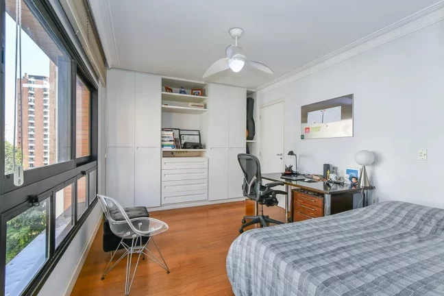 Imagem Apartamento à venda em São Paulo, Vila Suzana, com 3 quartos, 247m2