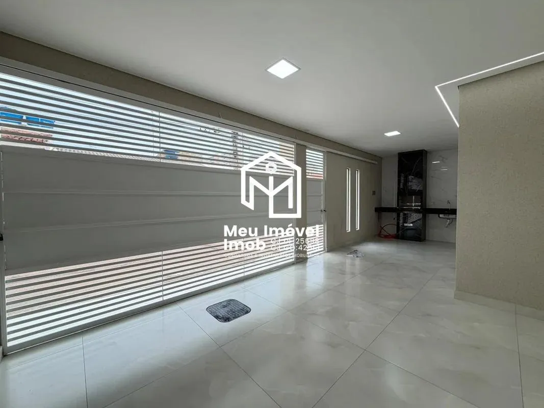 Imagem Casa 3 Quartos 1 Suíte 2 Vagas 140m²