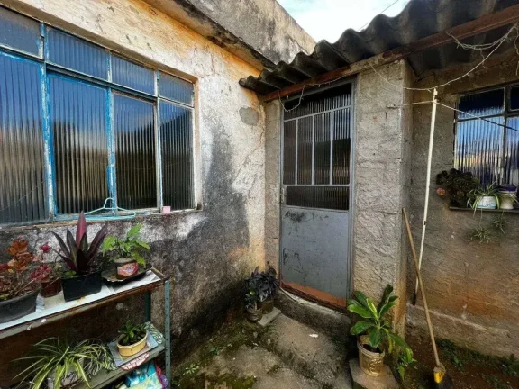 Imagem Lote à Venda de 893m2 no bairro Grogotó