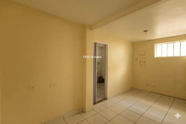 Imagem Loja Comercial de Alto Padrão para Locação no Campo Belo, São Paulo-SP- 2 Banheiros, 3 Vagas de Garagem, 170m² de Área