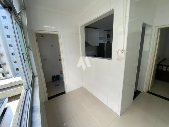 Imagem Apartamento com 139m² na Aparecida poucos metros do mar!