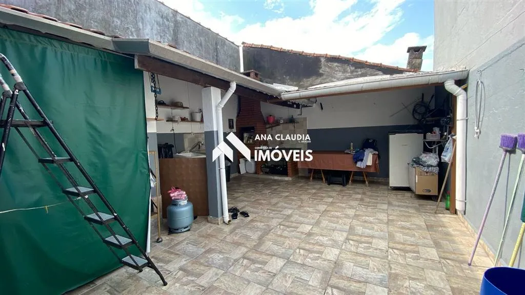 Imagem Casa na praia lado serra em ótima localização bairro de moradores fixos a 500 metros do mar .