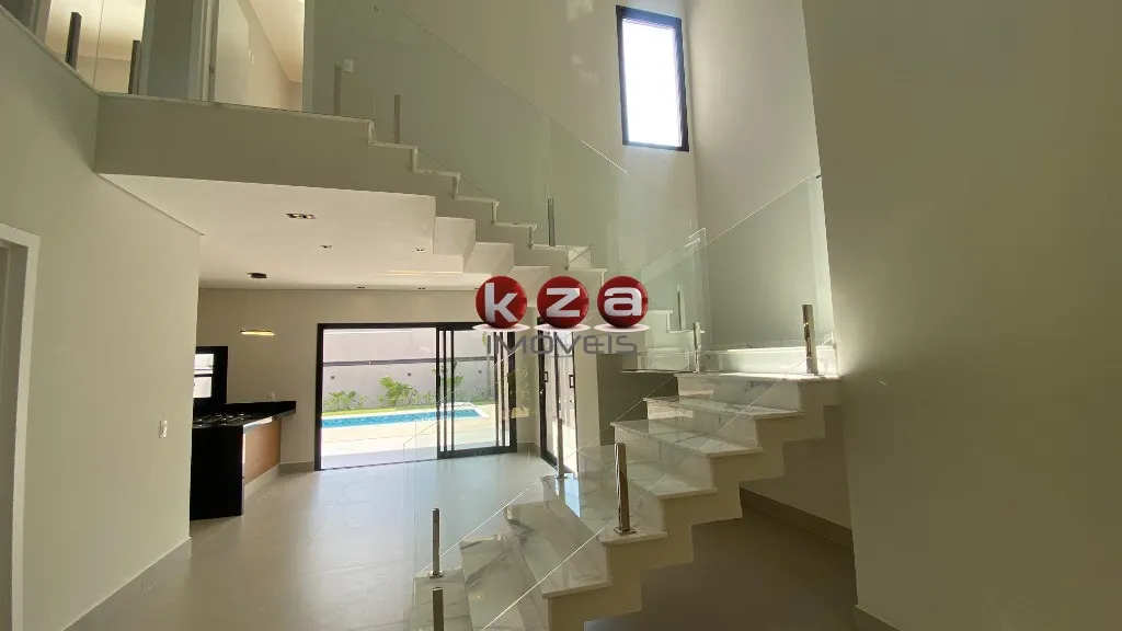 Imagem Imperdível Casa em Condomínio à Venda em Valinhos-SP - Condomínio Villa do Sol 3 Quartos, 3 Suítes, 2 Salas 226 m²