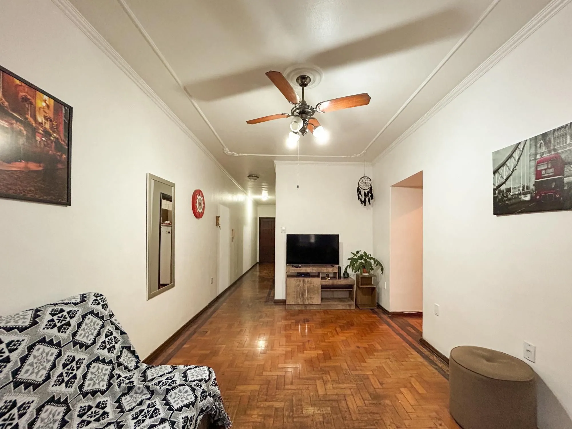 Imagem Apartamento de 3 dormitórios à Venda na Rua Dona Leopoldina.