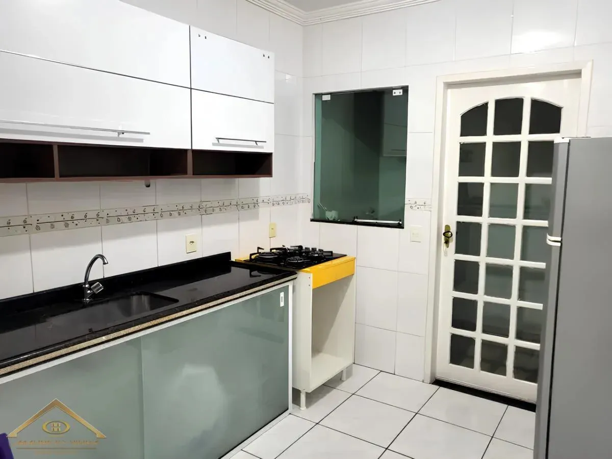 Imagem Casa em Condomínio para Venda em Cabo Frio / RJ no bairro Peró