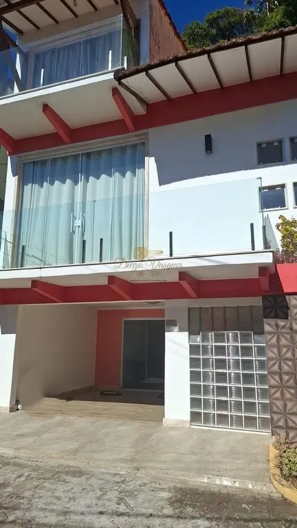 Imagem Casa em Condomínio para Venda em Teresópolis / RJ no bairro Iucas