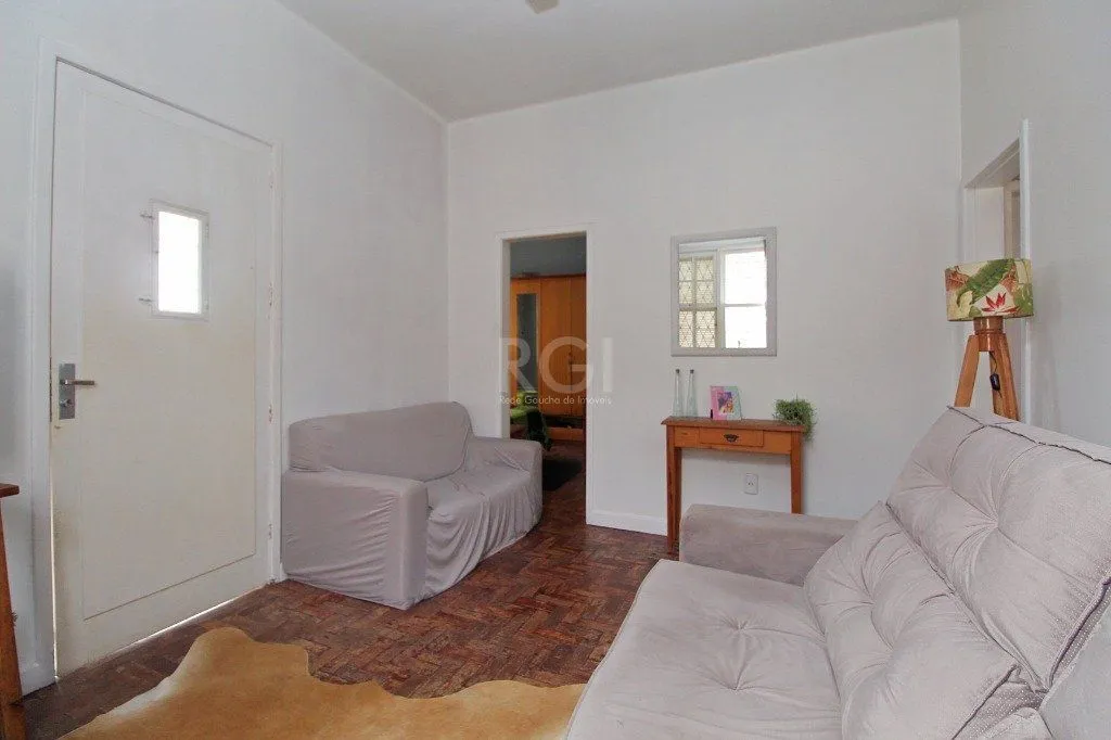 Imagem Casa para Venda - 264m², 3 dormitórios, 2 vagas - Santa Tereza