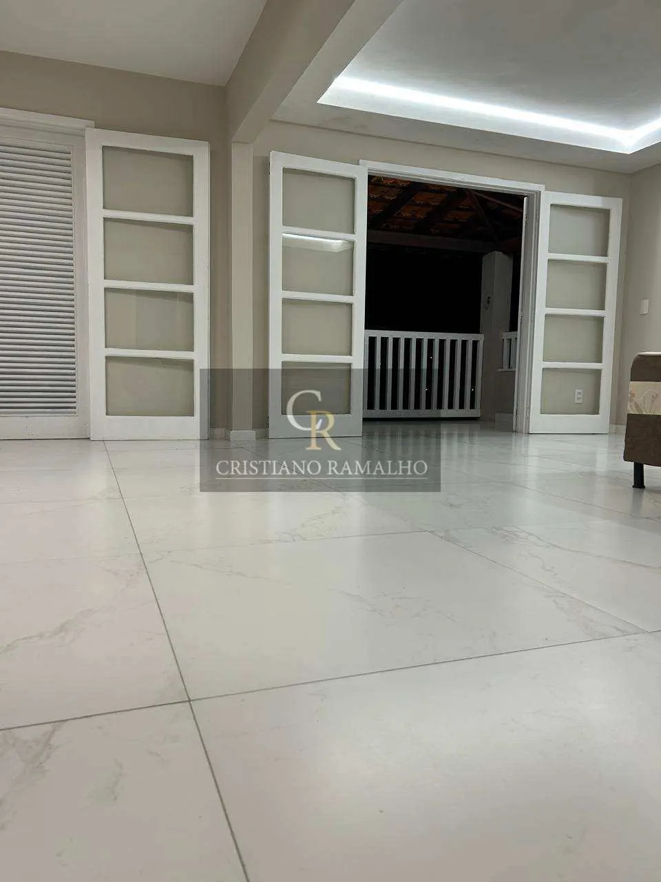 Imagem Casa de condomínio à venda em Cabo Frio, 485,00m2