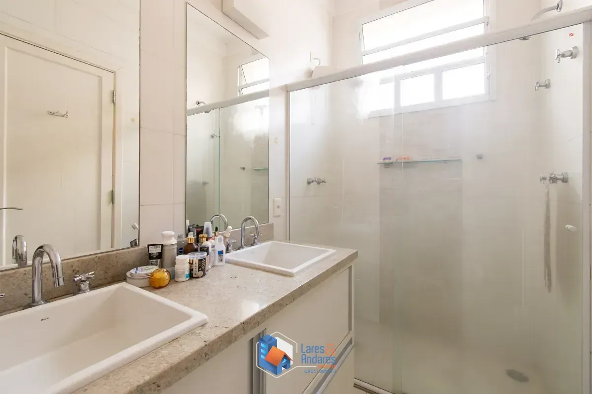 Imagem Casa para venda em Sumaré com 4 quartos, sendo 2 suítes, 253m²