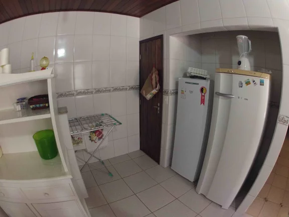 Imagem Casa a 50 metros do mar com um belo jardim