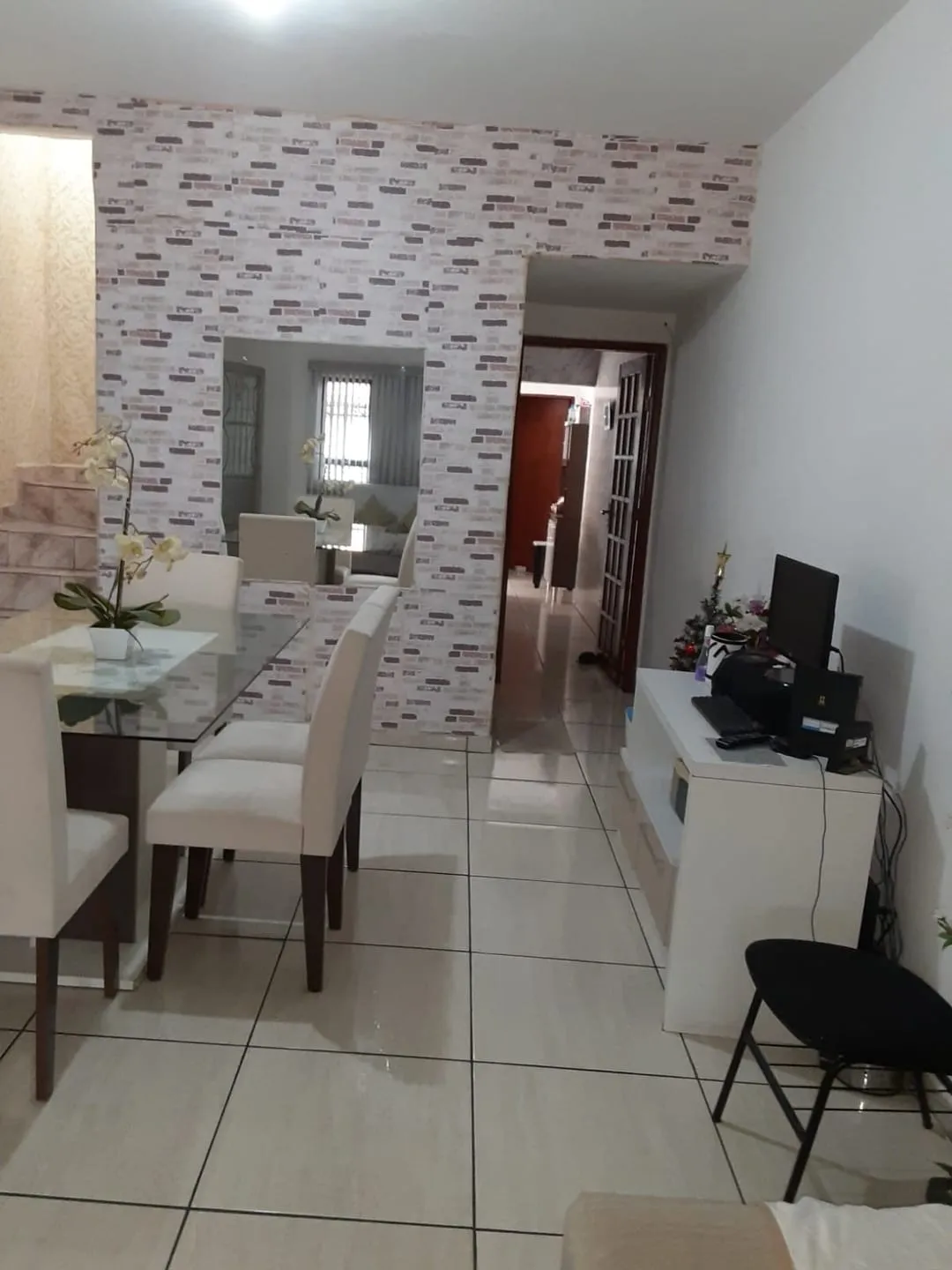 Imagem Casa à venda 4 Quartos, 1 Suite, 1 Vaga, Conjunto Residencial Araretama, Pindamonhangaba - SP