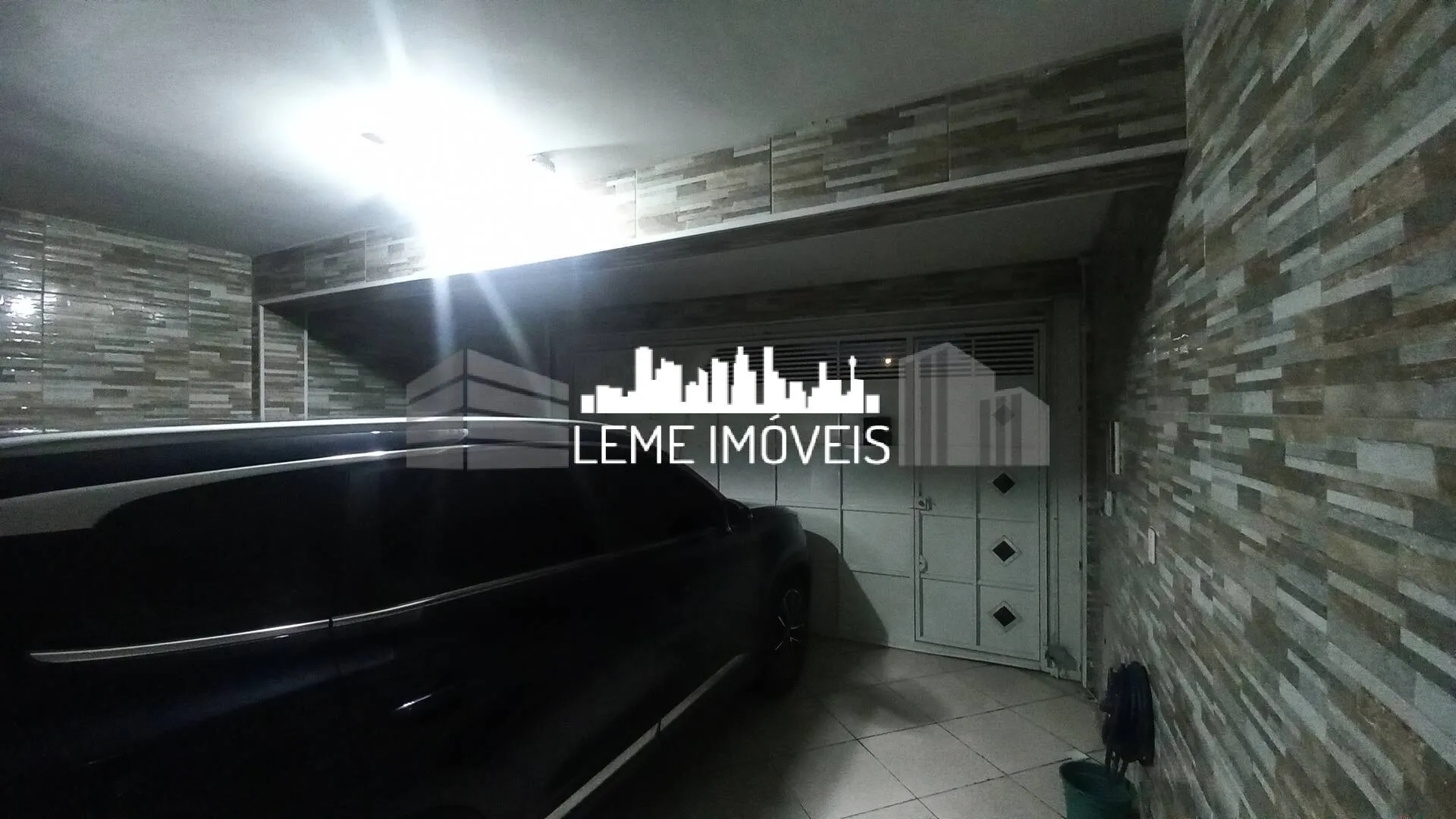 Imagem SOBRADO AMPLO COM DOCUMENTAÇÃO 100%!!! FINANCIE E UTILIZE O FGTS!!!
