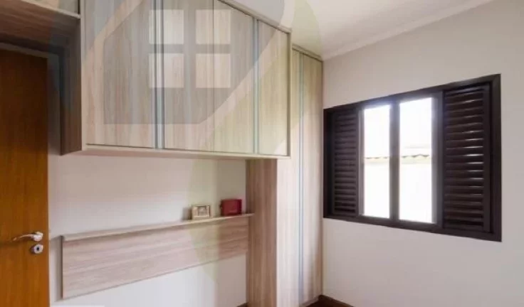 Imagem Sobrado de 4 suítes, 6 banheiro e 4 vagas, com 240m², em Jardim do Mar, São Bernardo do Campo