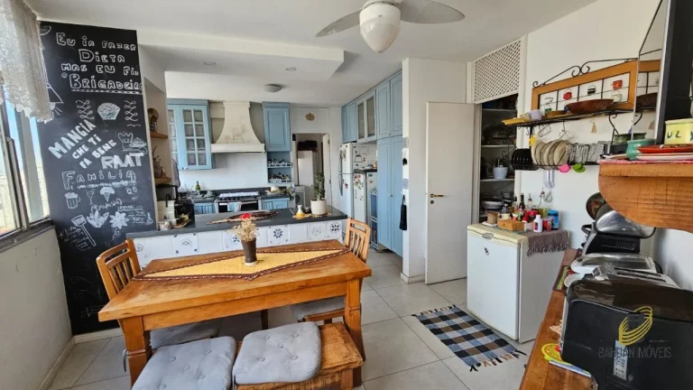 Imagem Apartamento de luxo na Vila Suzana, São Paulo-SP, com 4 suítes, 4 quartos, 3 vagas e 300m² de área. Venha conhecer!
