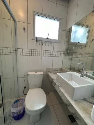 Imagem Casa de Condomínio na Enseada!