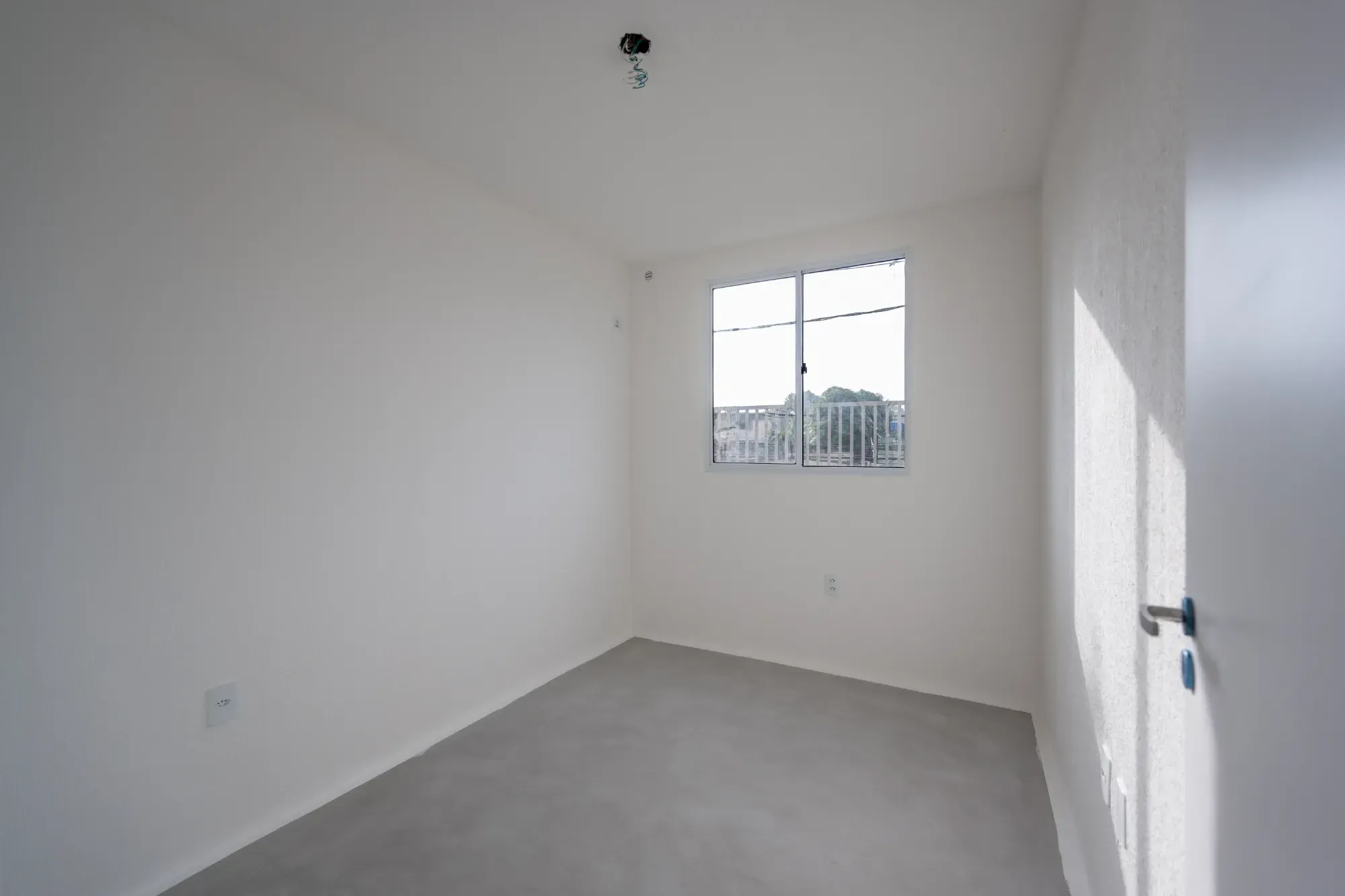 Imagem Apartamento com 2 Quartos à Venda, 41 m² em Realengo - Rio de Janeiro