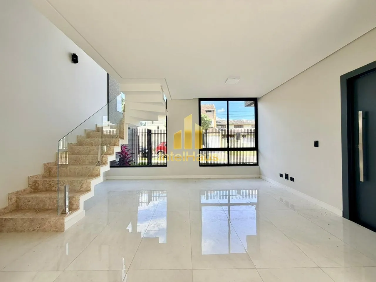 Imagem Excelente sobrado de alto padrão com 155 m² de área construída, localizado no bairro Cidade Jard...