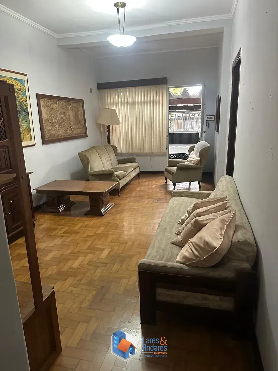 Imagem Sobrado para venda em Mirandópolis com 5 quartos, sendo 1 suíte, 140m²