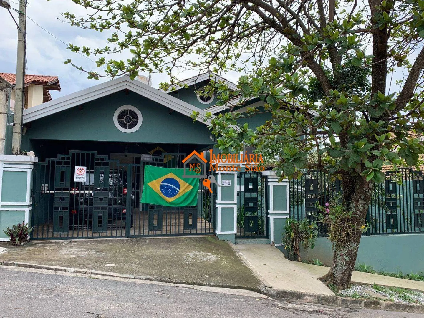 Imagem Casa com 3 dormitórios à venda, 178 m² por R$ 900.000,00 - Centro - Atibaia/SP