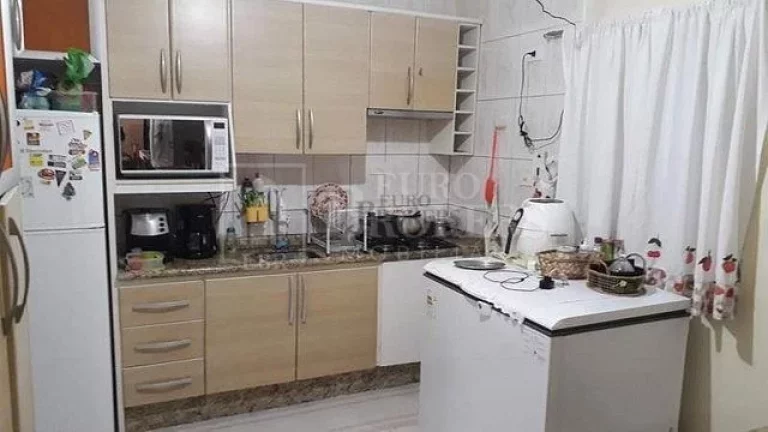 Imagem Casa no Bairro Pioneiros com 3 dormitórios 2 vagas de garagem