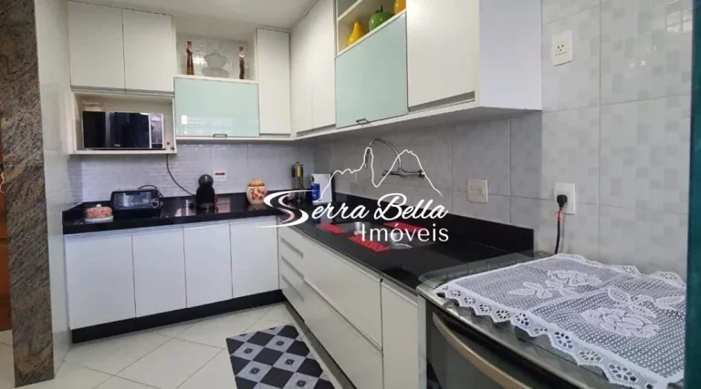 Imagem Apartamento com 3 dormitórios à venda, 135 m² por R$ 1.200.000,00 - Várzea - Teresópolis/RJ