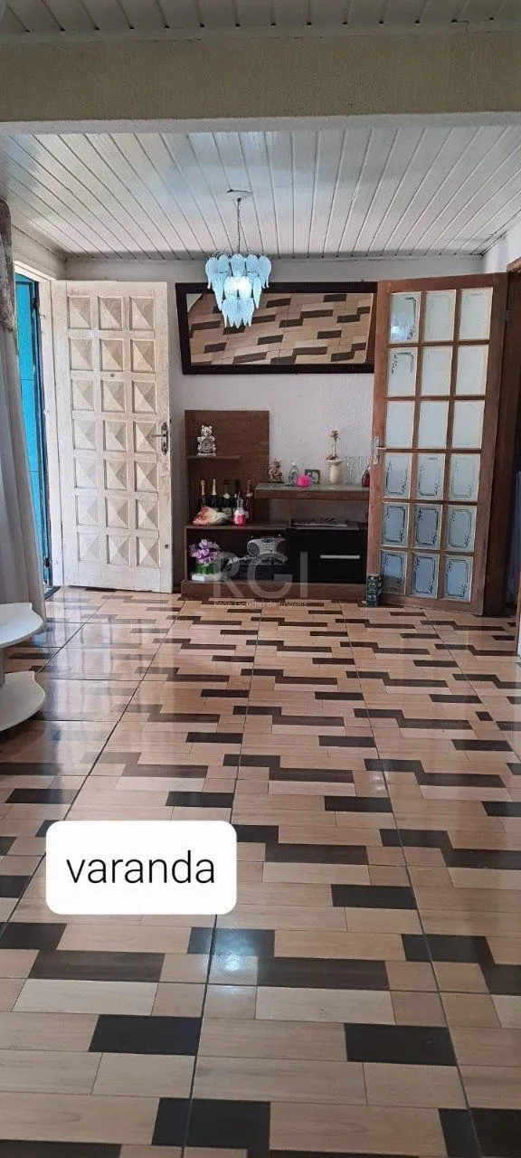 Imagem Casa 2 dormitórios, 1 suíte, vaga de garagem, Bairro Nova Cachoeirinha