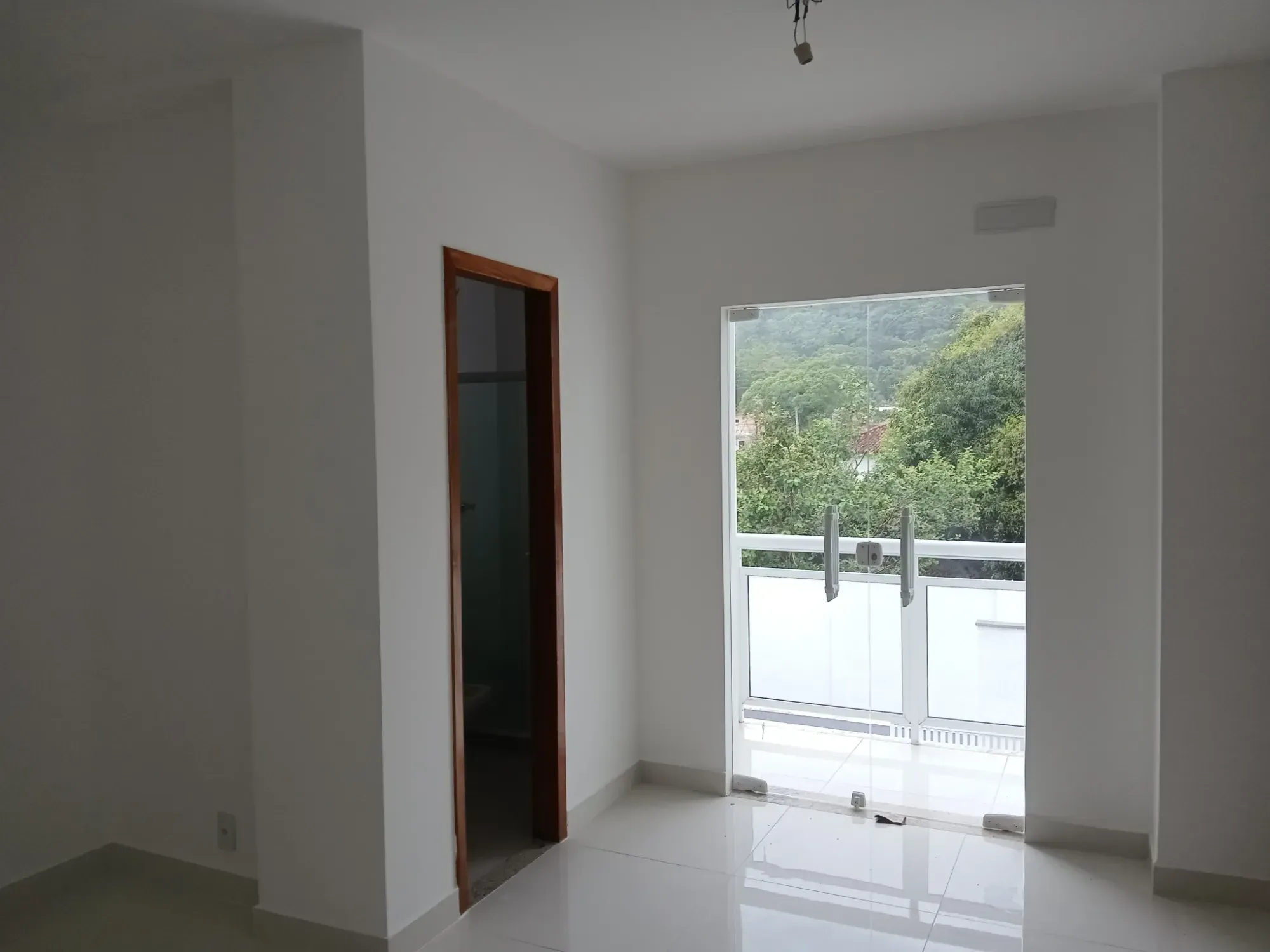 Imagem Casa de Vila com 3 Quartos à Venda, 105 m² em Itaipu - Niterói