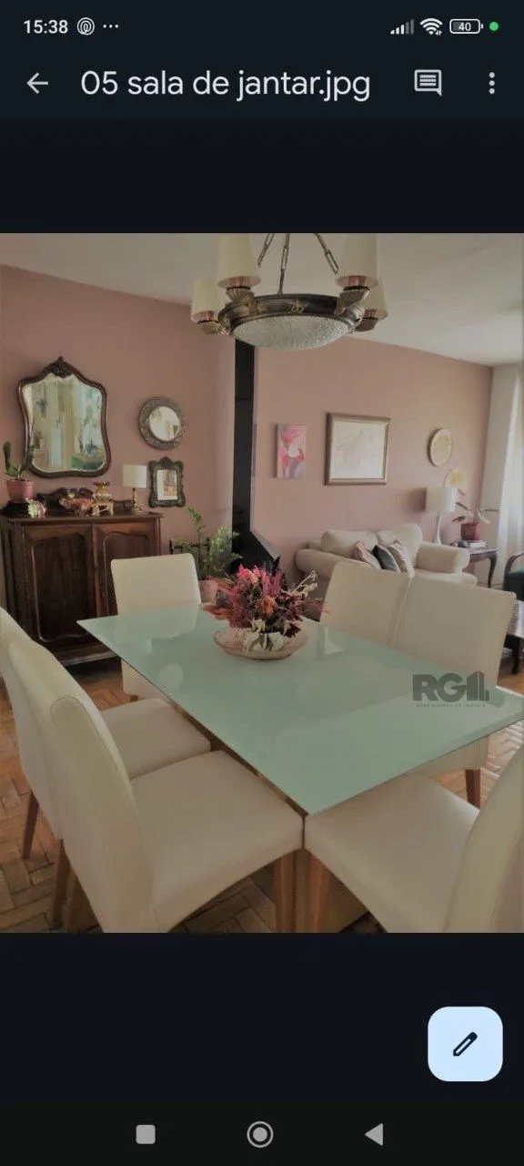 Imagem Apartamento de 130 m2,com 3 dormitórios e suíte, no bairro Jardim Botânico.