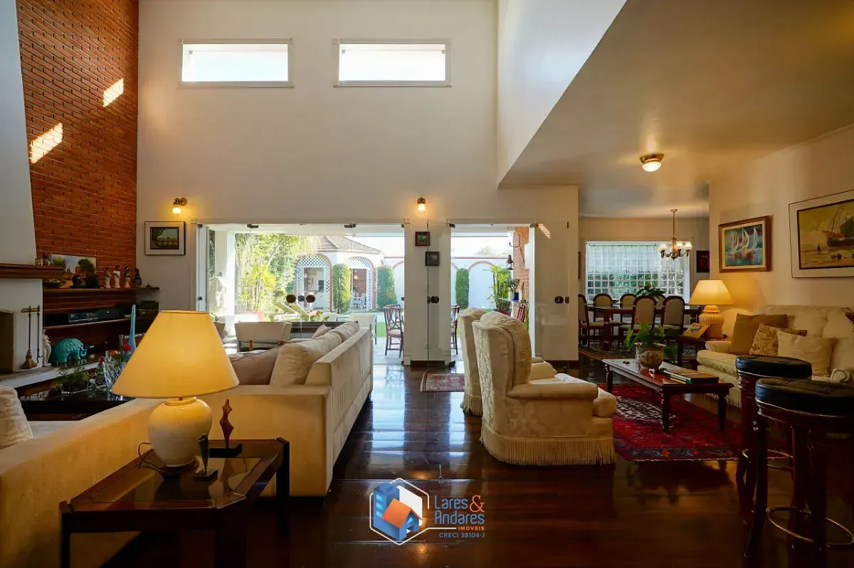 Imagem Casa para venda em Jardim Leonor com 3 quartos, sendo 3 suítes, 340m²
