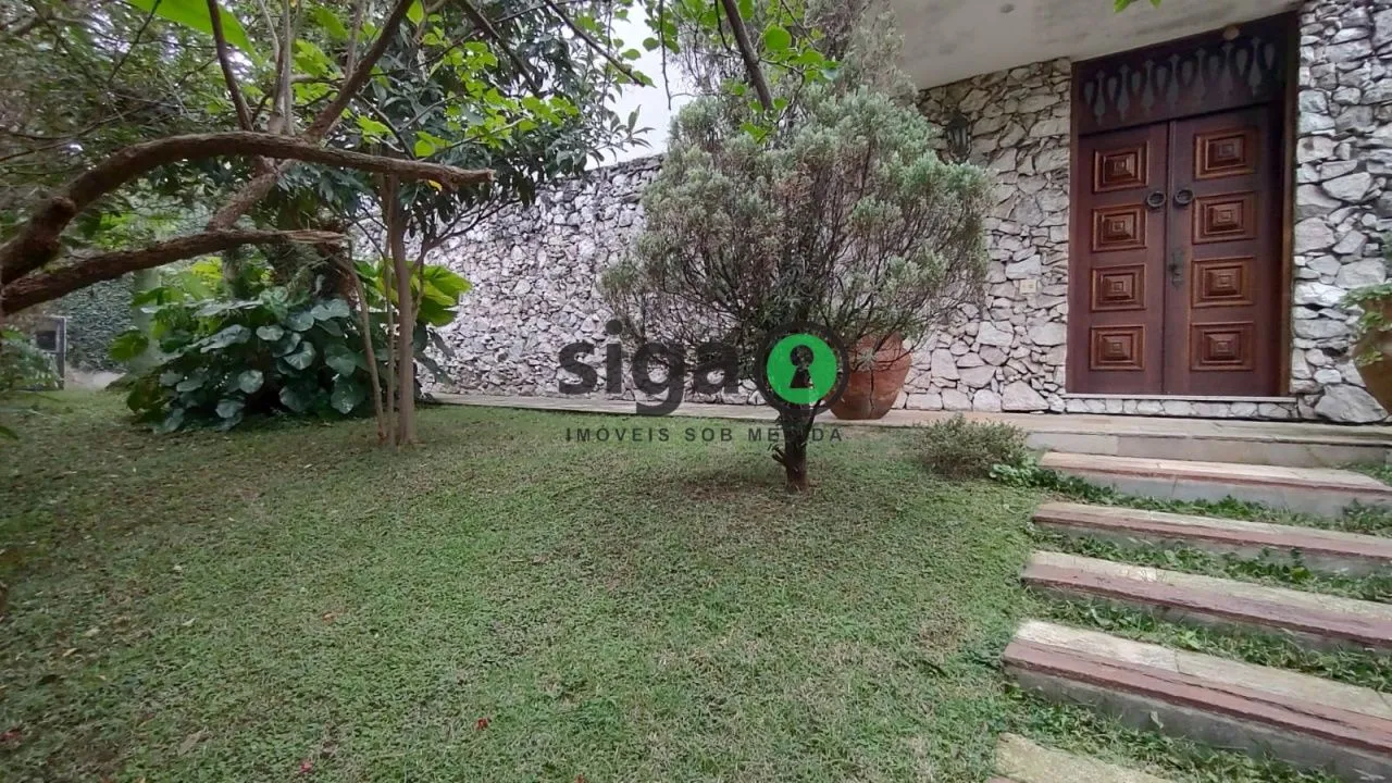Imagem Casa em Rua tranquila no Real Parque