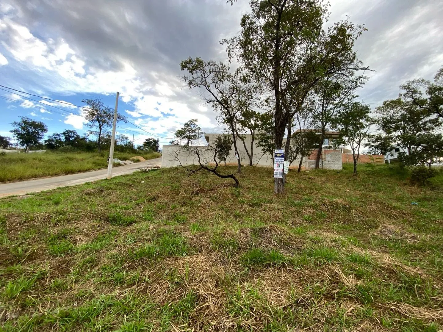 Imagem Terreno à venda, 638 m² por R$ 350.000 - Vila Paradiso - Lagoa Santa/MG
