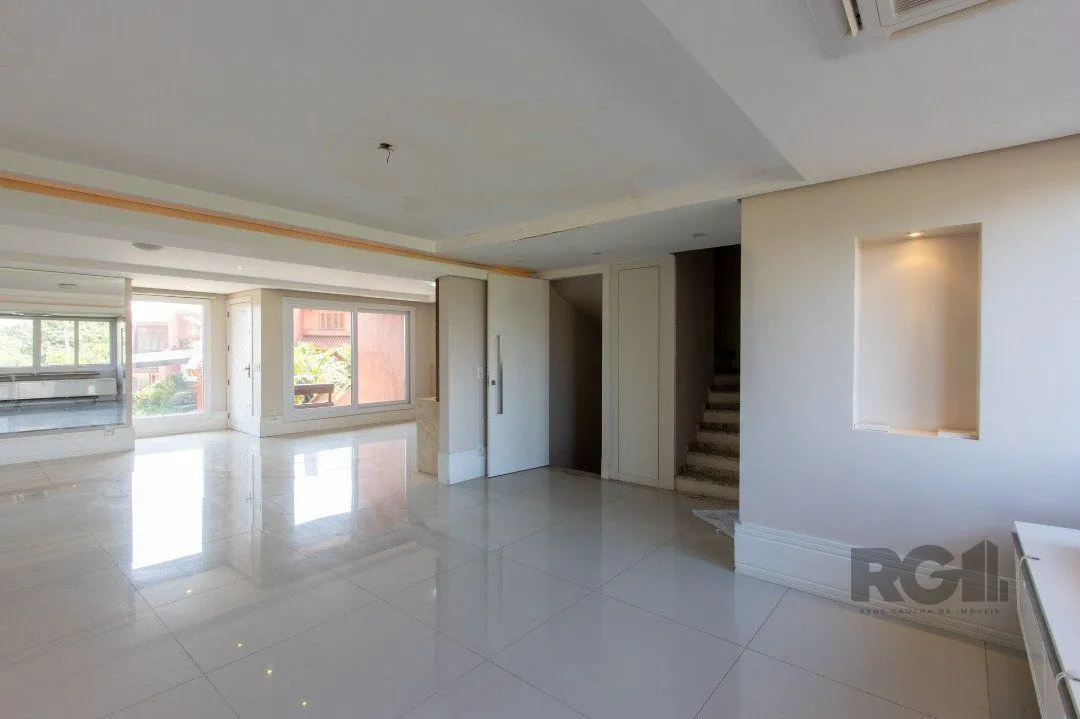 Imagem Casa Condominio para Venda - 384.33m², 3 dormitórios, sendo 1 suites, 3 vagas - Cristal