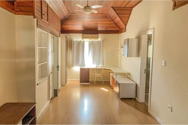 Imagem Casa em Condomínio para venda no bairro Chácara das Pedras em Porto Alegre