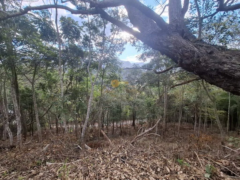 Imagem Terreno em Condomínio para Venda em Teresópolis / RJ no bairro Cascata do Imbuí