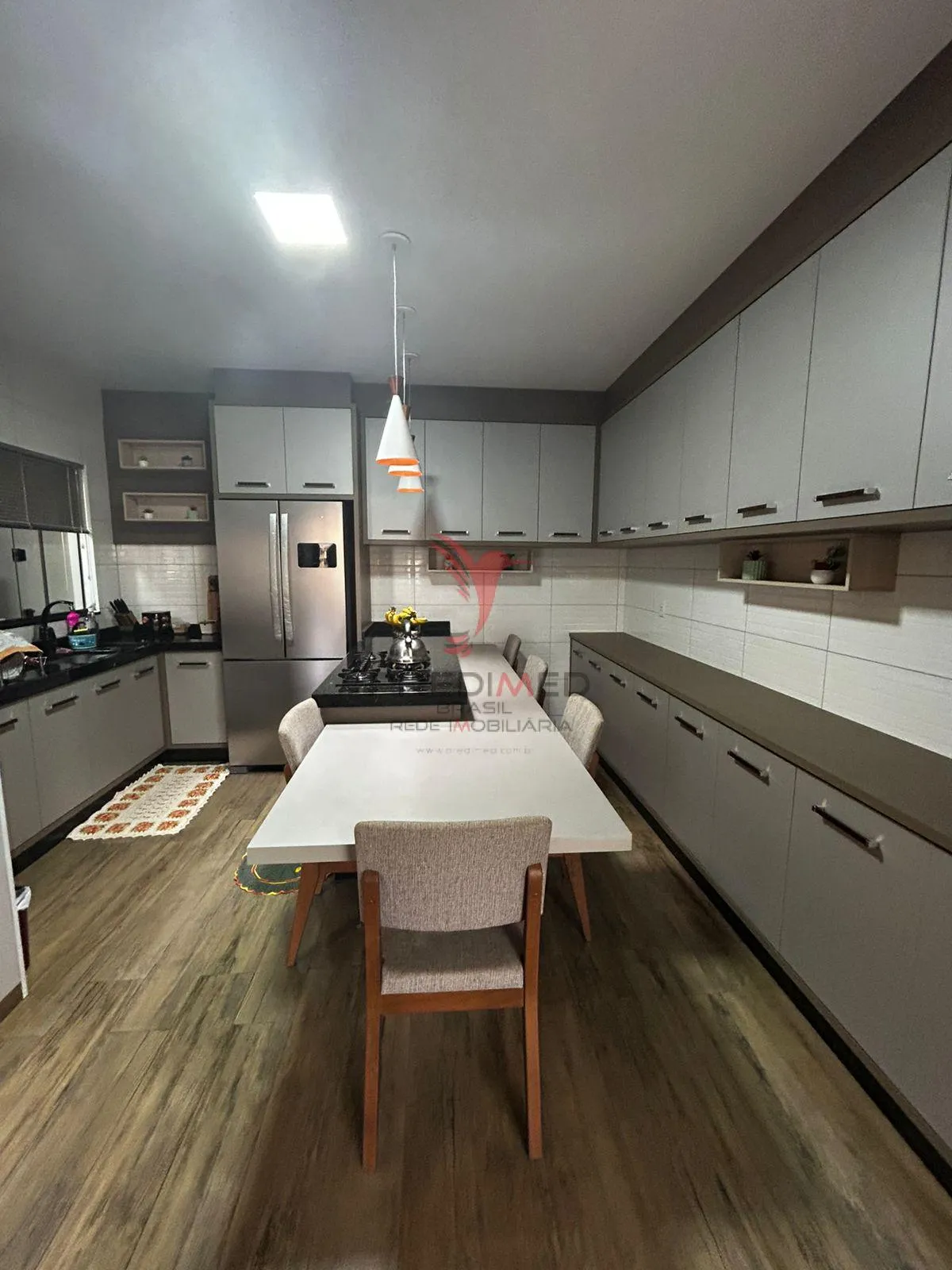 Imagem Casa mobiliada, aceita carro como parte do pagamento,Venha morar próximo ao laguinho