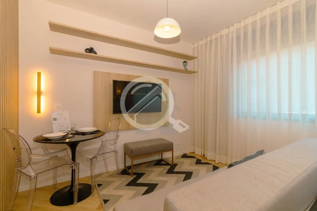 Imagem Studio novo, mobiado e aconchegante de 28m² com ótima iluminação, cozinha planejada e equipada, ...