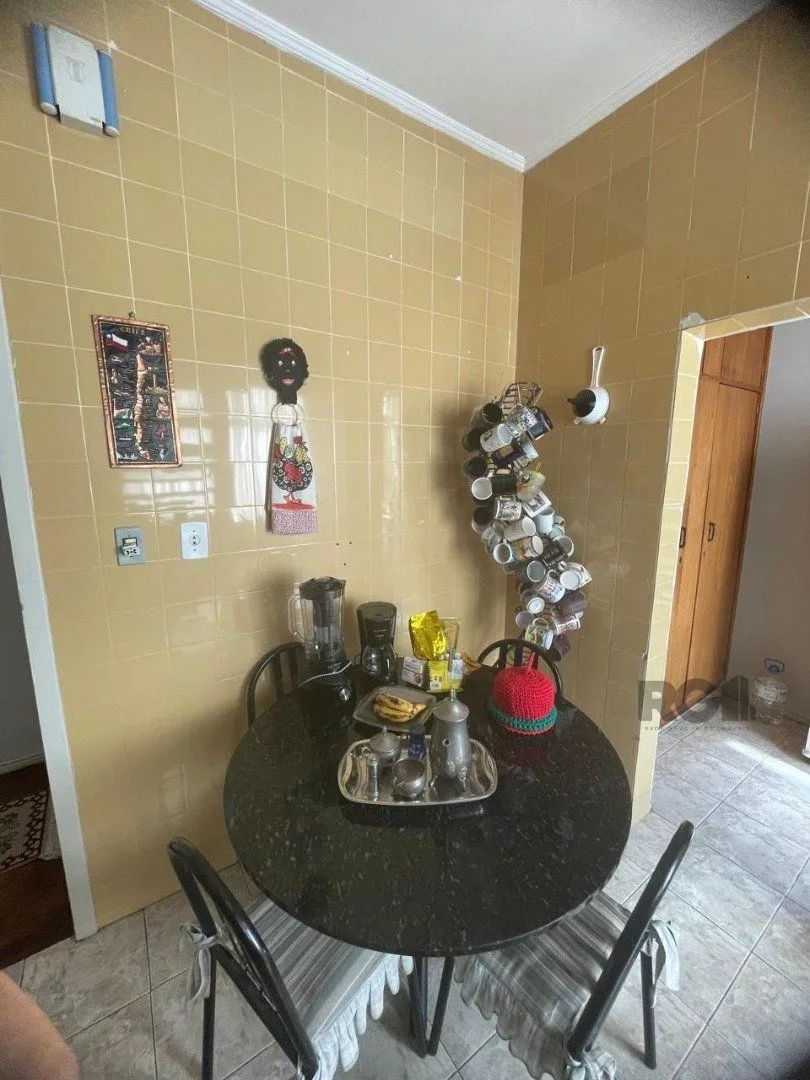 Imagem Apartamento no Petrópolis de 1 dormitório desocupado