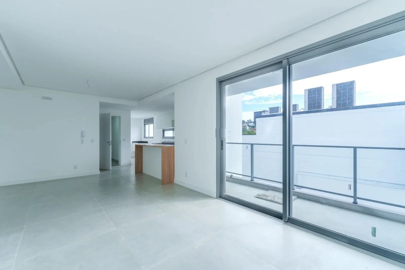 Imagem MÁFFER IMÓVEIS ALUGA - APARTAMENTO NOVO 2 DORMITÓRIOS COM SUÍTE E 2 VAGAS Rua João Beiruti - Bairro Chácara das Pedras | Porto Alegre/RS