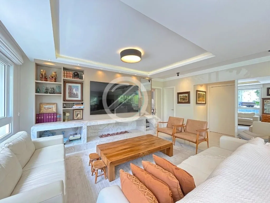 Imagem Apartamento de 170 m², mobiliado e decorado, 3 suítes e 3 vagas no bairro Petrópolis. Imóvel pos...