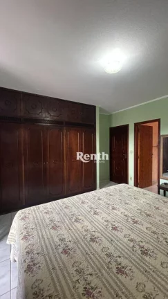 Imagem Casa com 2 suítes para alugar, 210 m² por R$ 3.350/mês - Centro - Rio Claro/SP
