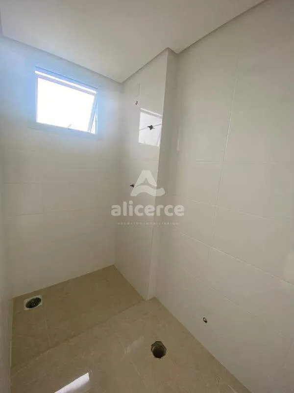 Imagem Excelente apartamento, com 92,38 m² de área privativa, ambientes amplos e uma combinação perfeita entre conforto, praticide e Vista mar.