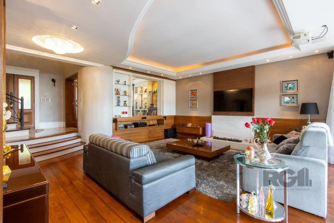 Imagem Casa para Venda com 4 dormitórios, sendo 2 suites e 4 vagas no bairro Jardim Isabel